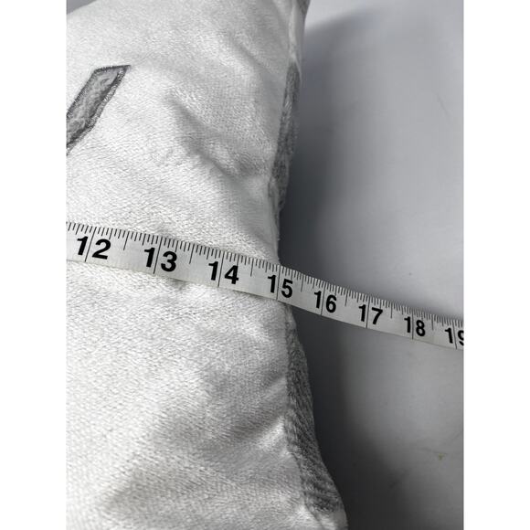 COZY soft Pillow Pre-Owned in fair condition 15 x 15 soft fabric - Picture 3 of 3